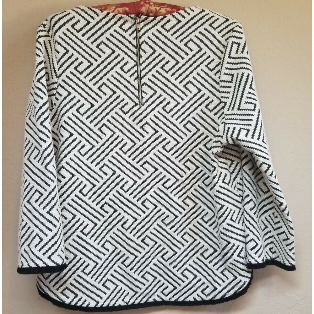 W5 Top Womens Small Black White Geometric Blouse Top 3/4 Sleeve USA Casual Shirt - Picture 2 of 6